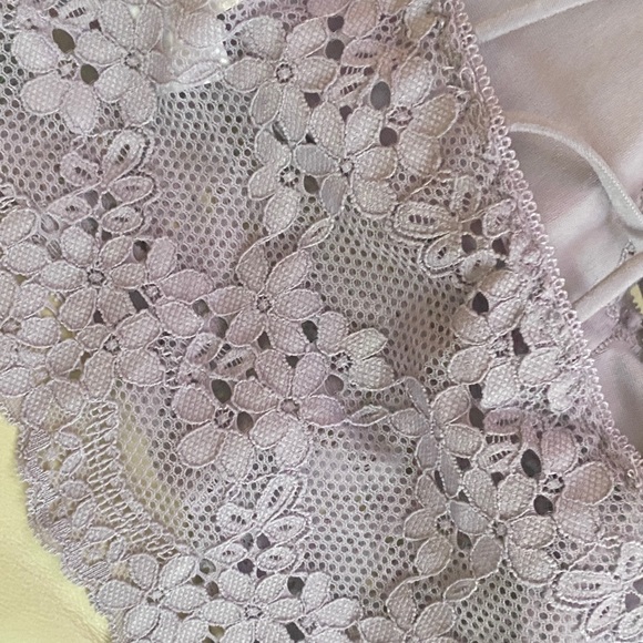 Lace bra - Picture 4 of 5